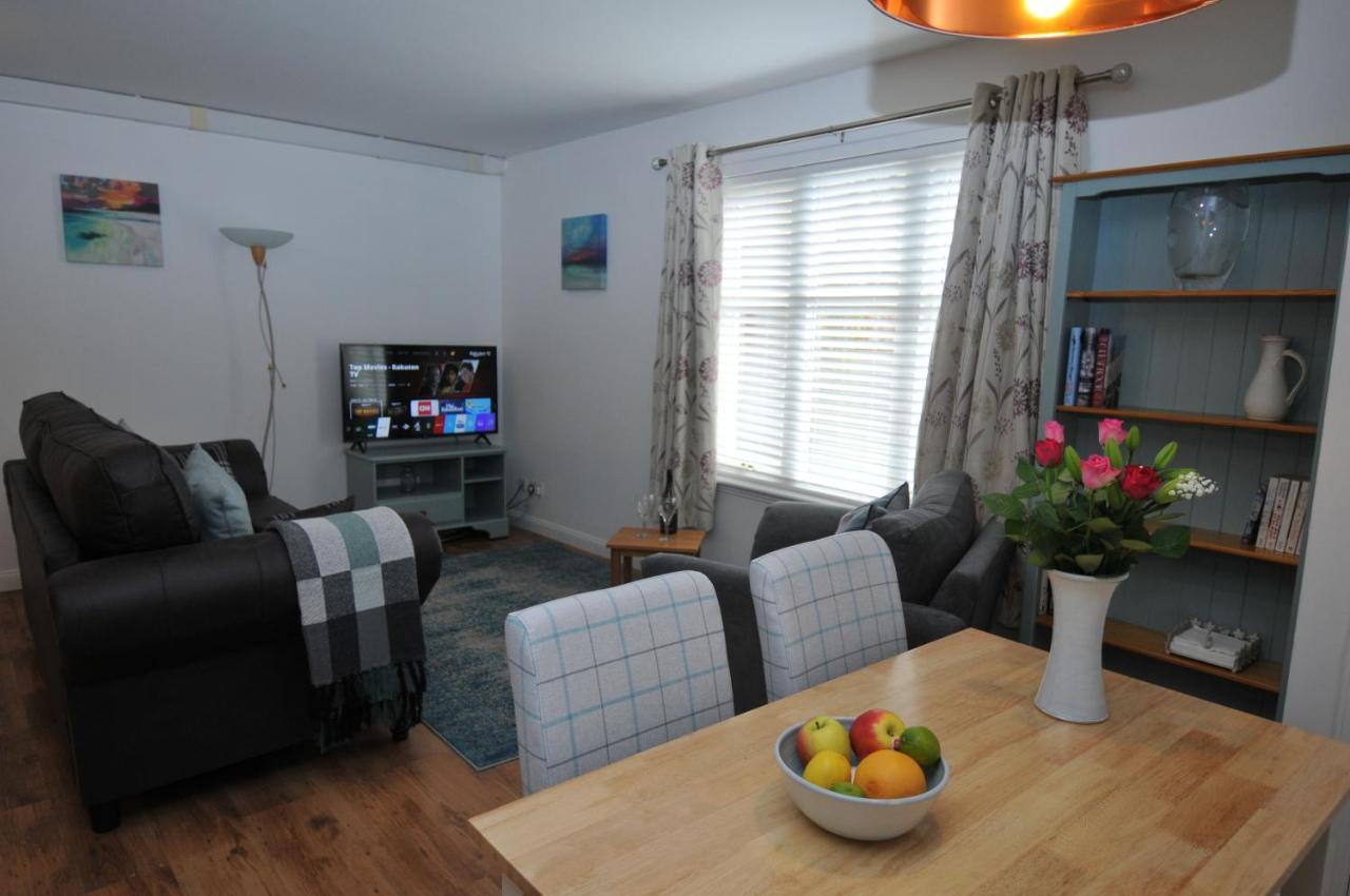 No5 Esplanade Court, Stornoway Town Centre Apartment Exterior photo